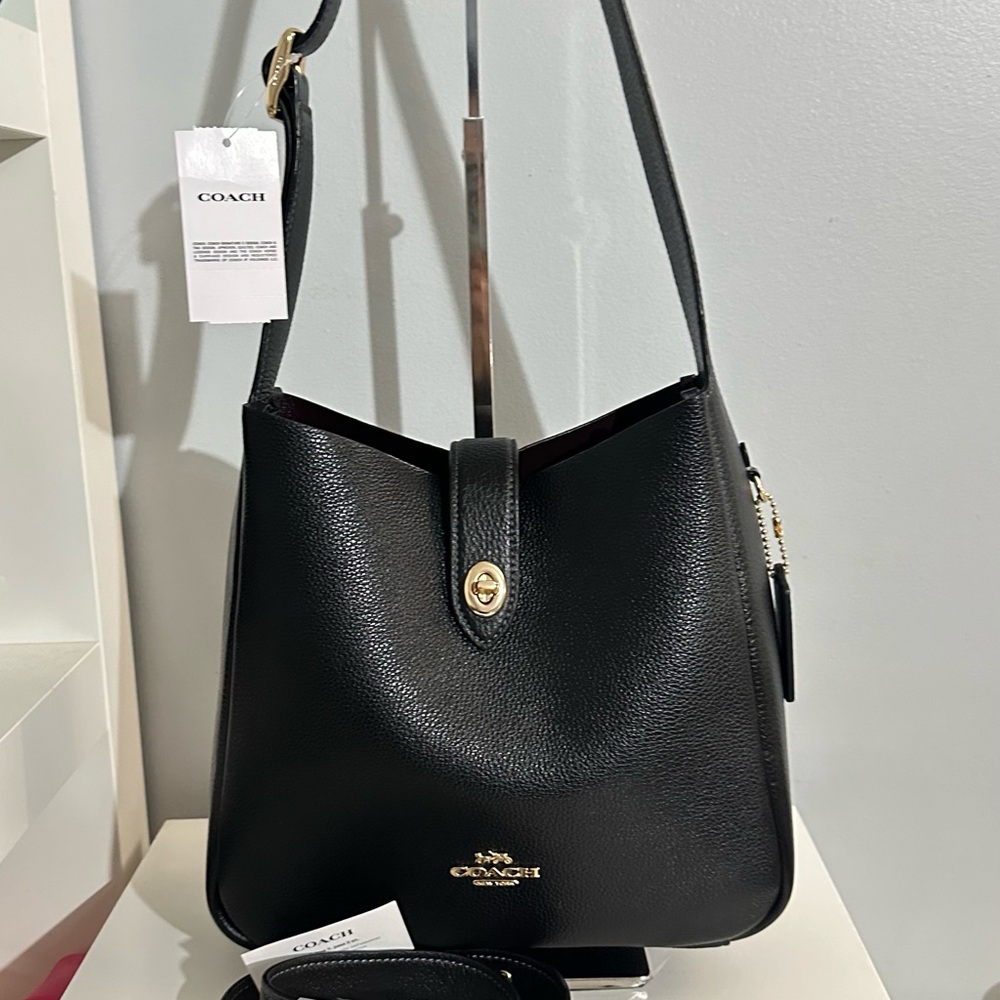 ❤️  new coach hadley shoulder bag